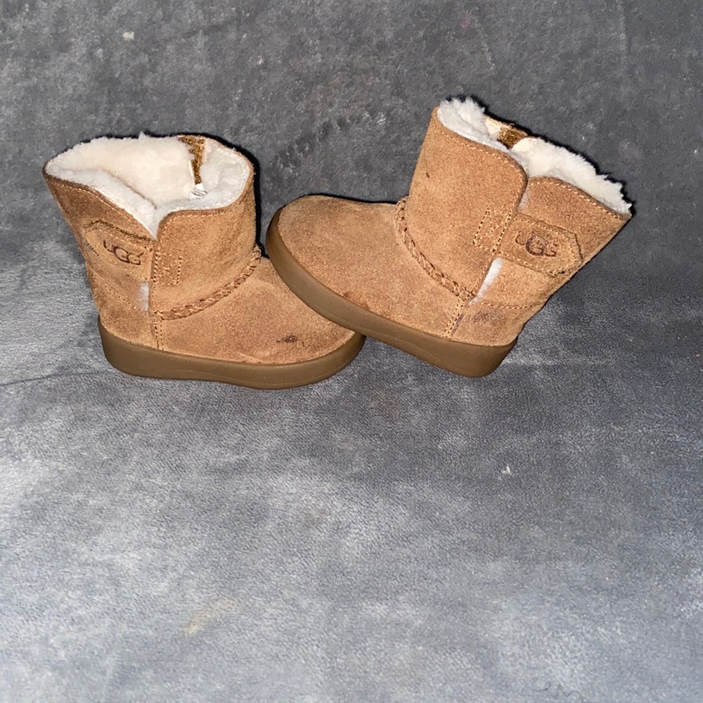 UGG Keelan Boot Babies Size 2/3 6-12 Months
